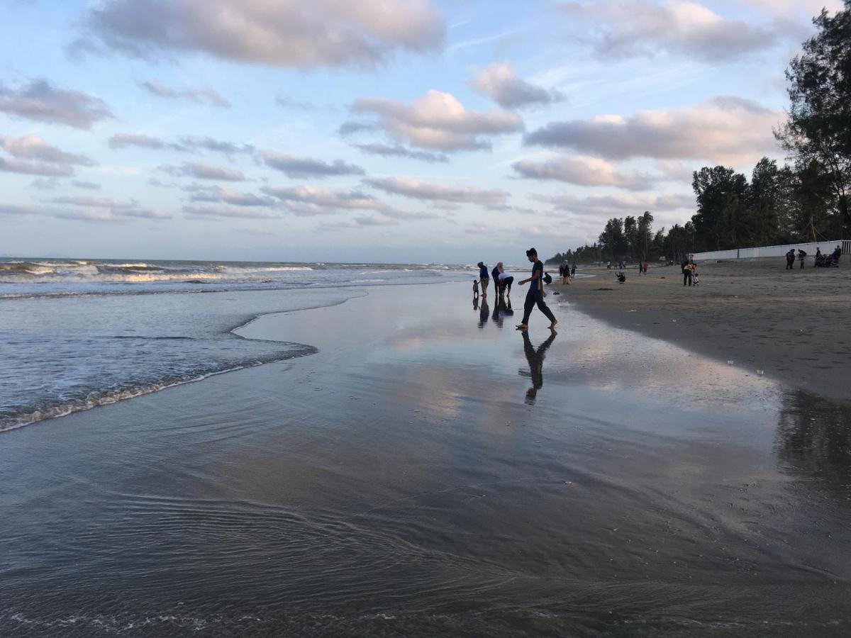 Arwaa Homestay Beachview 바촉 외부 사진