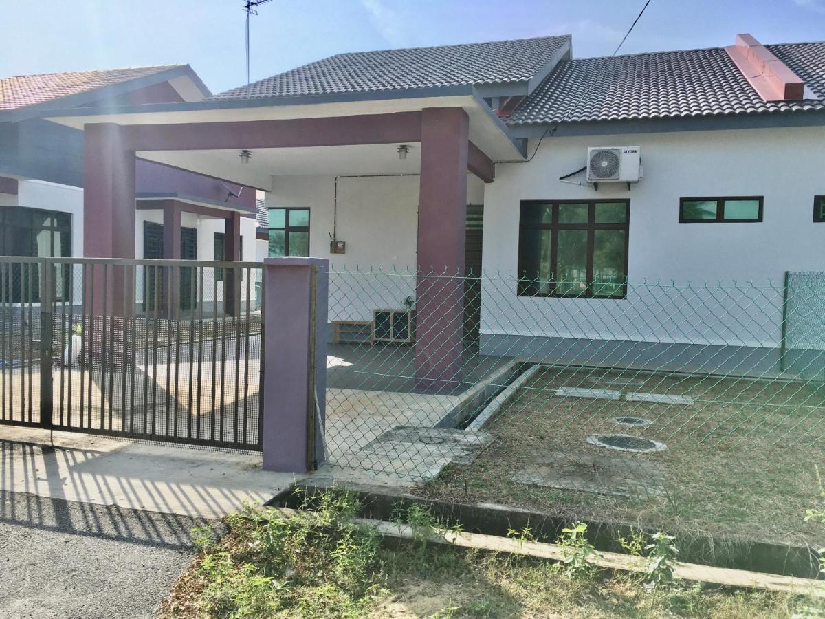 Arwaa Homestay Beachview 바촉 외부 사진