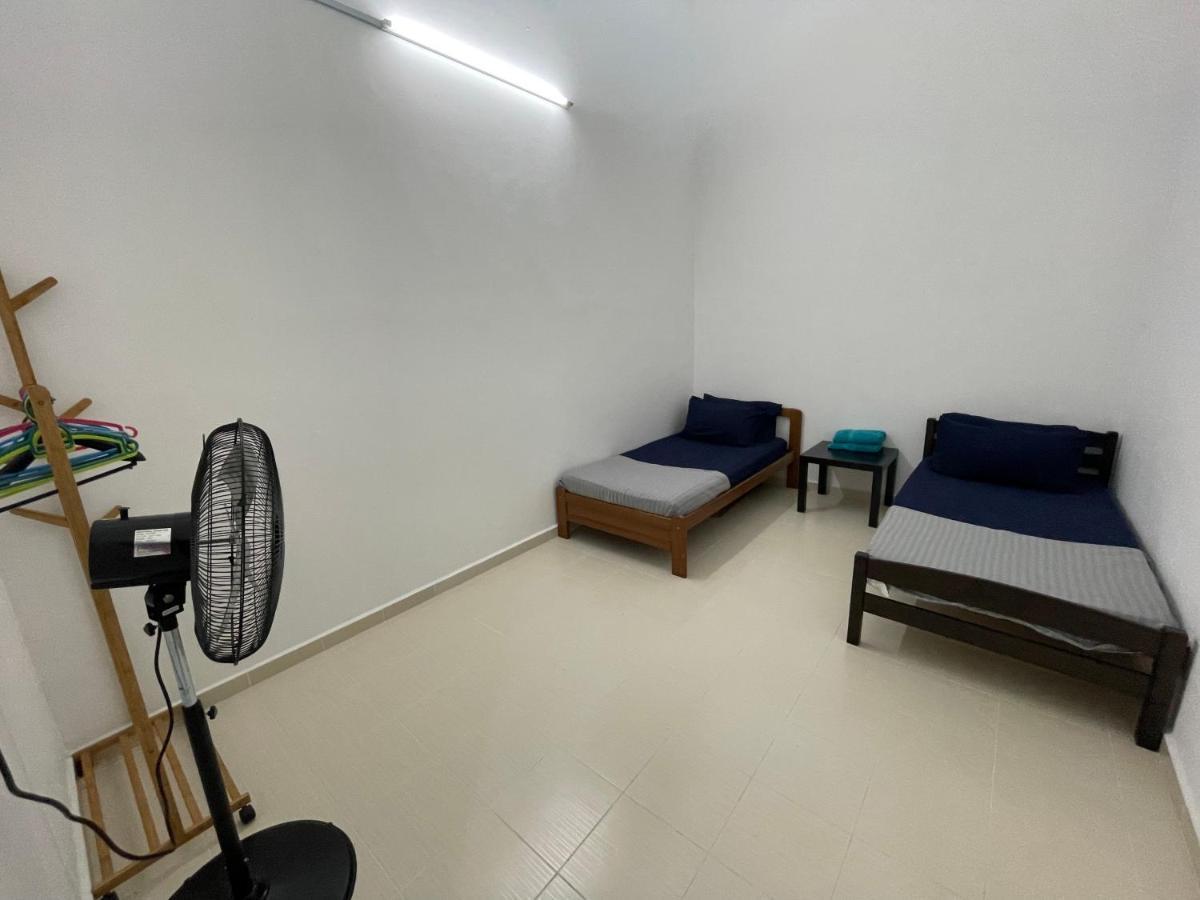 Arwaa Homestay Beachview 바촉 외부 사진