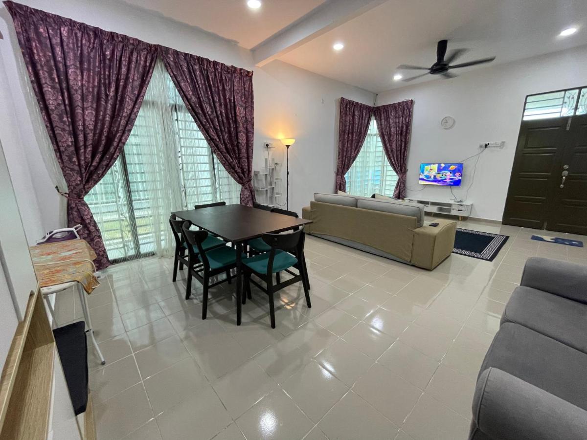 Arwaa Homestay Beachview 바촉 외부 사진