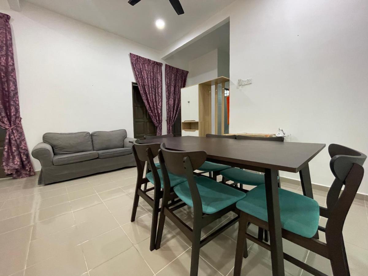 Arwaa Homestay Beachview 바촉 외부 사진