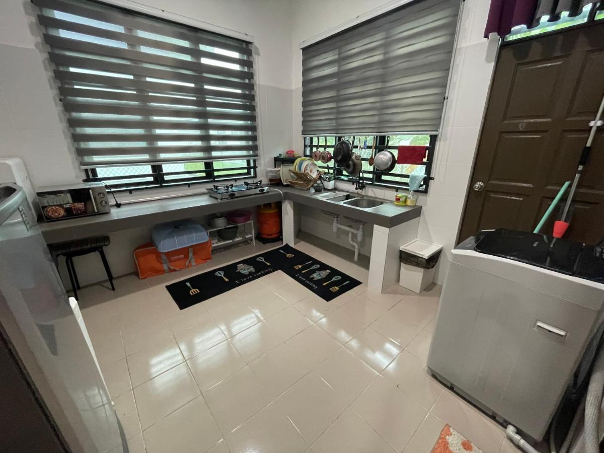 Arwaa Homestay Beachview 바촉 외부 사진